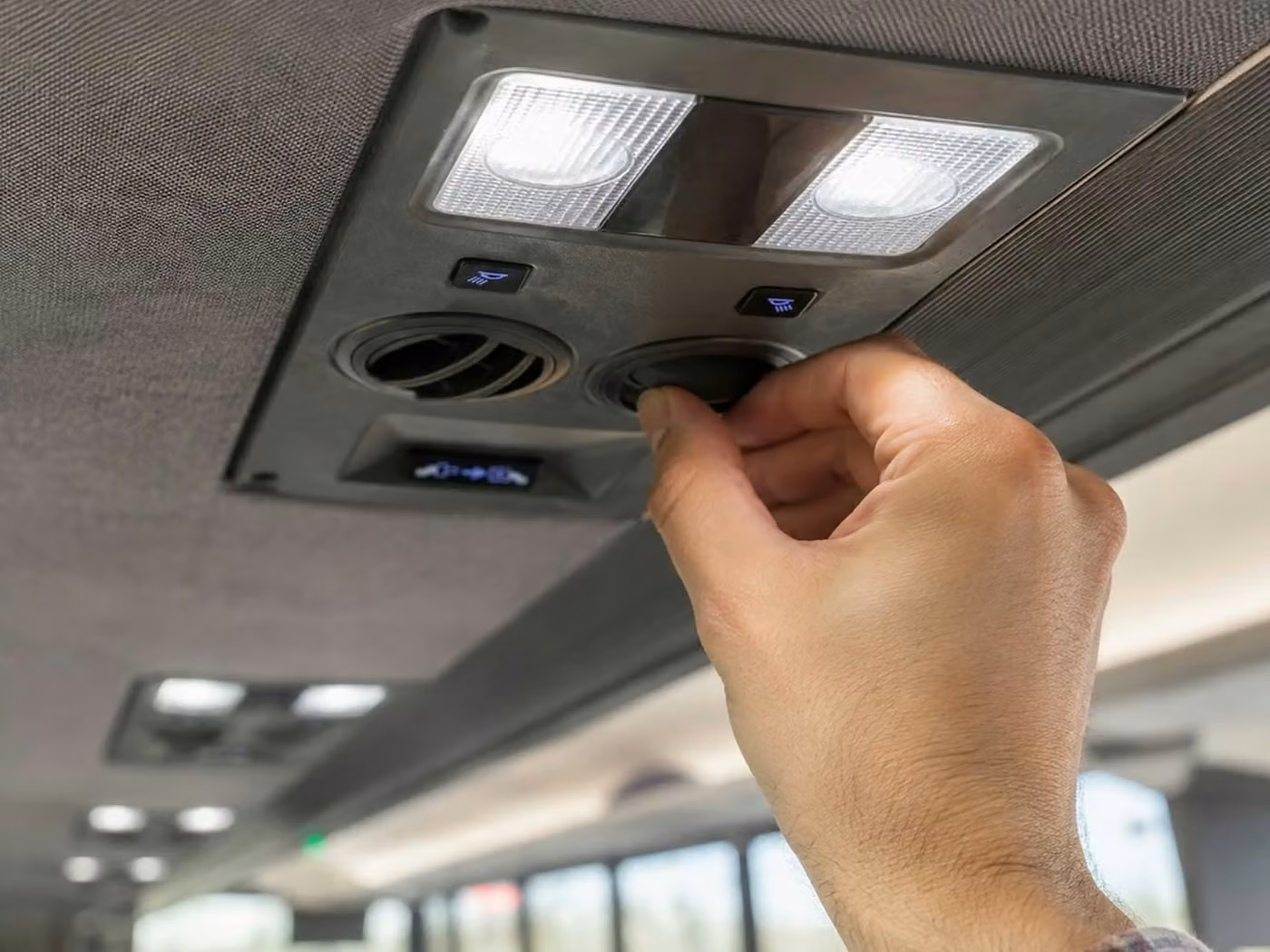 banning 28 passenger minibus air conditioning
